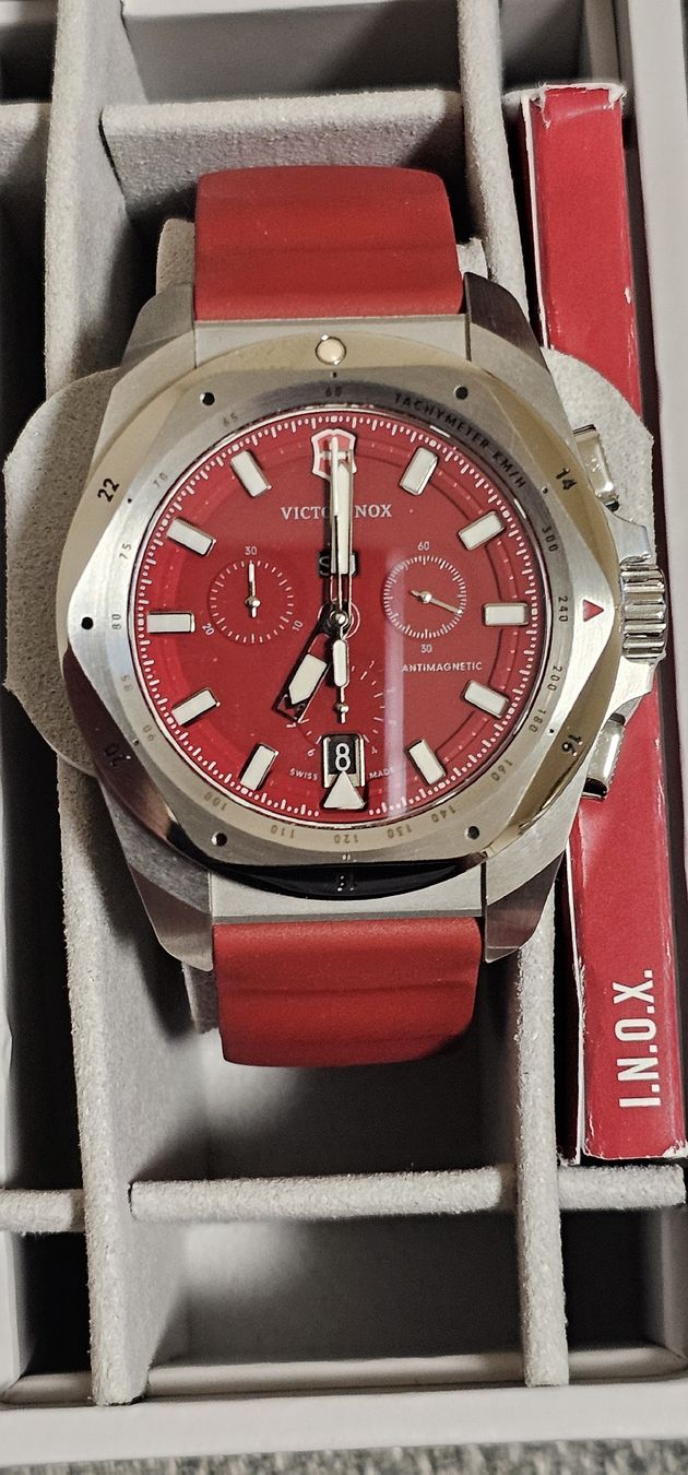 Victorinox Orologi: Victorinox I.N.O.X. – Nuovo (secondo la descrizione) da Genève venduto da Fresko01