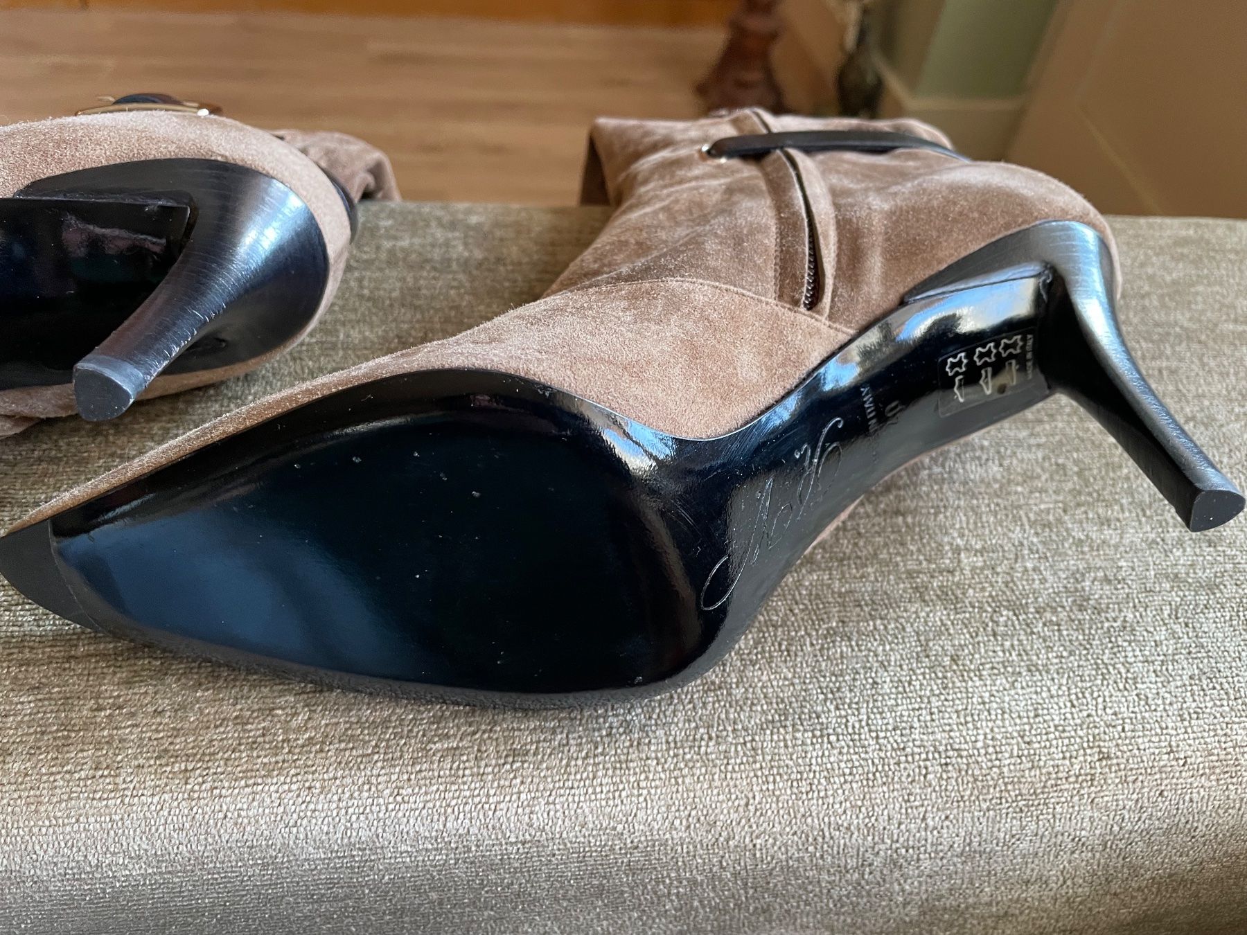 Scarpe da donna: Roger Vivier Stiefel (neu) – Nuovo e nell'imballaggio originale da Bern venduto da Rigoler 4
