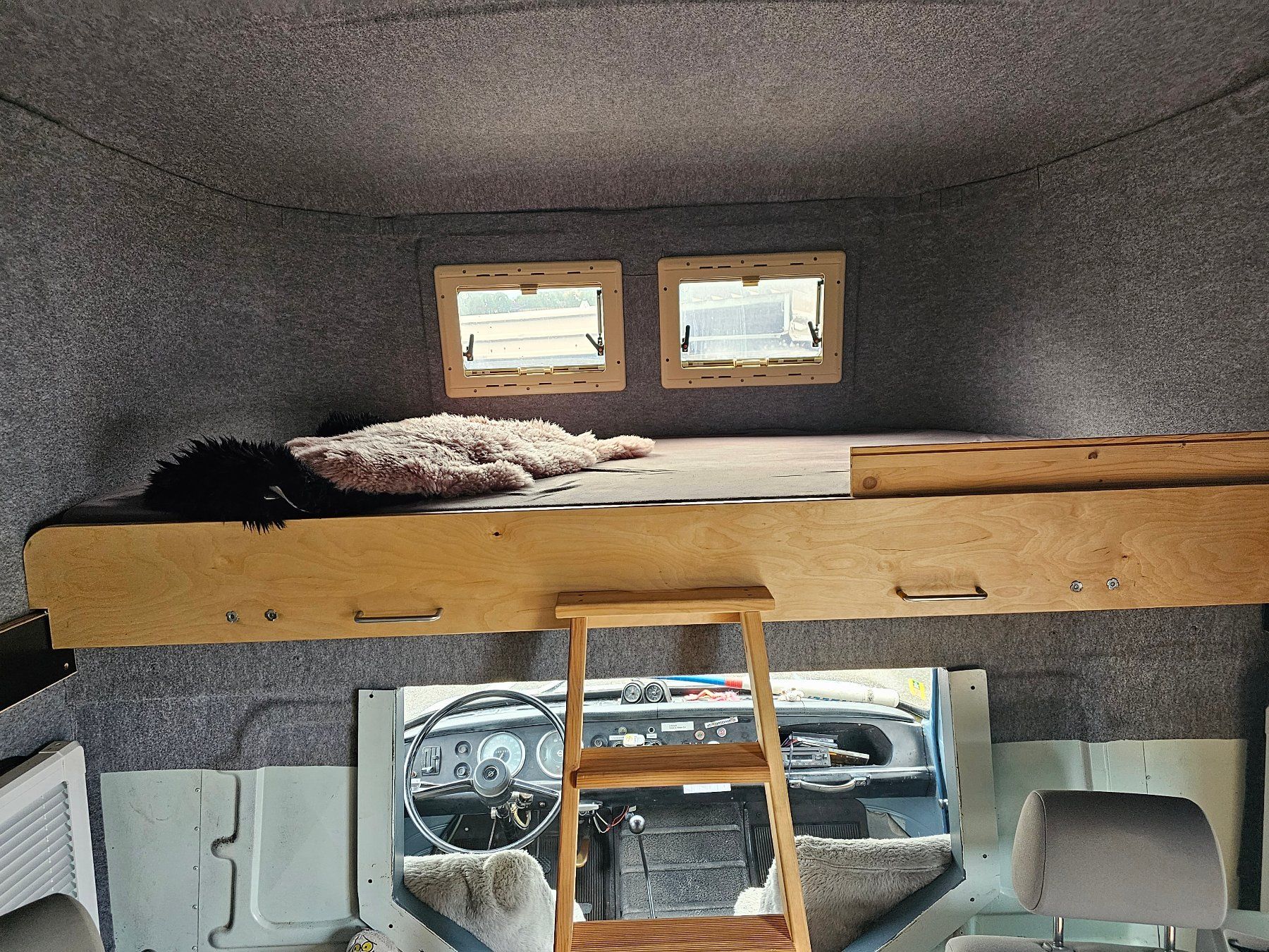 Opel Camping Fahrzeuge: Opel Blitz Wohnmobil 6 Sitzplätze – Gebraucht aus Glattfelden von per_n6r5 6