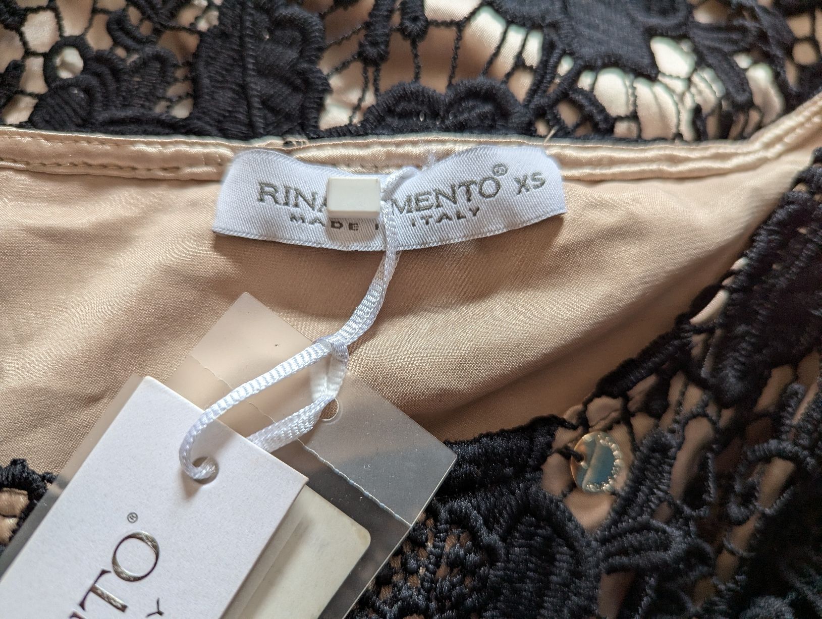 Robes: sublime robe neuve rinascimento XS  – Neuf (Voir description) à Montreux par dem_gyt9 3