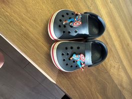 Kinder Crocs Grösse 25/26 Captain America 🚀 Sommerlich T...