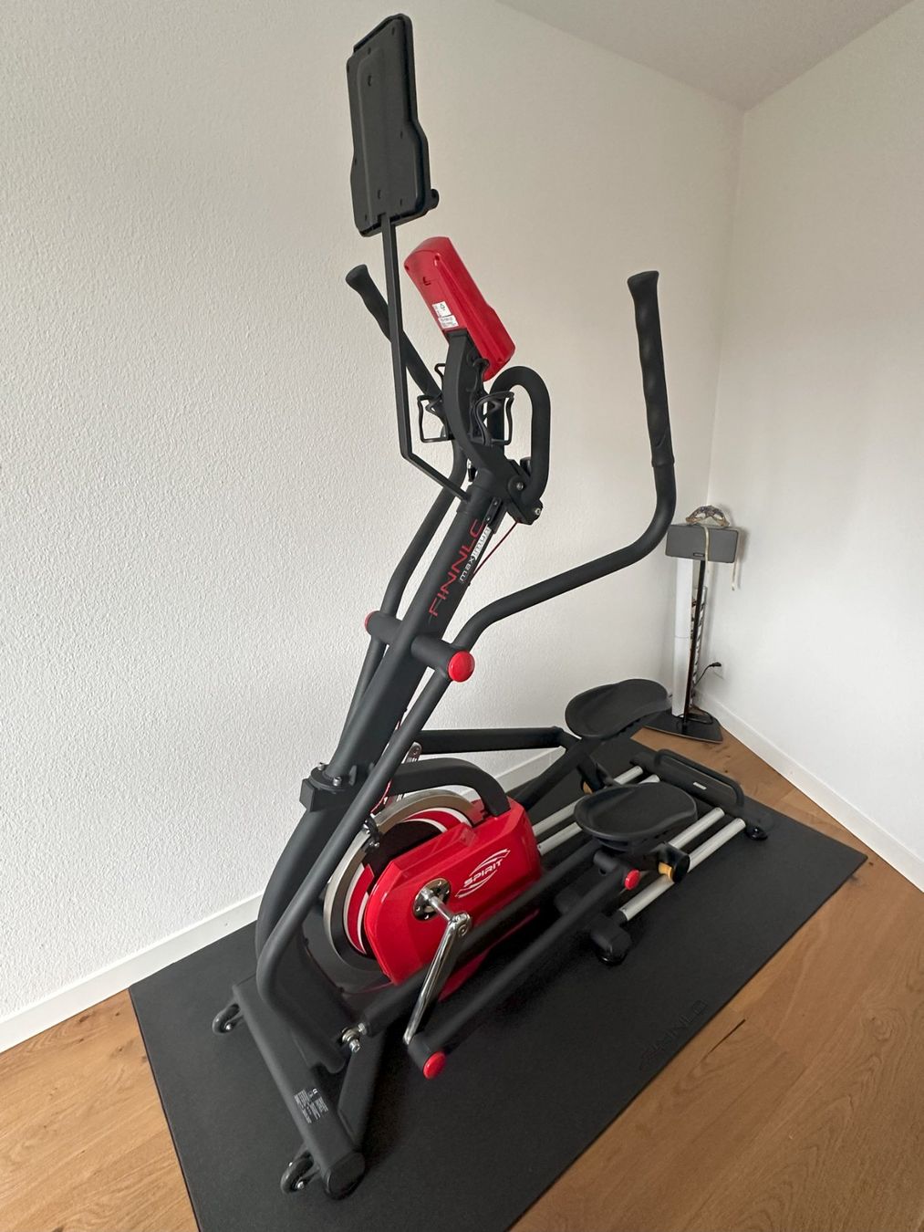 Ellipsentrainer FINNLO MAXIMUM Spirit E-Glide (D'occasion) à