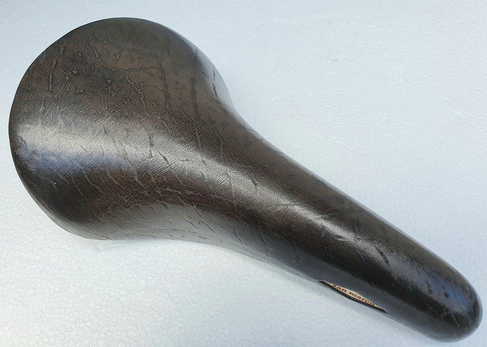 Selle vintage San Marco Rolls rouge années 80-90 rare rail chromé rouille