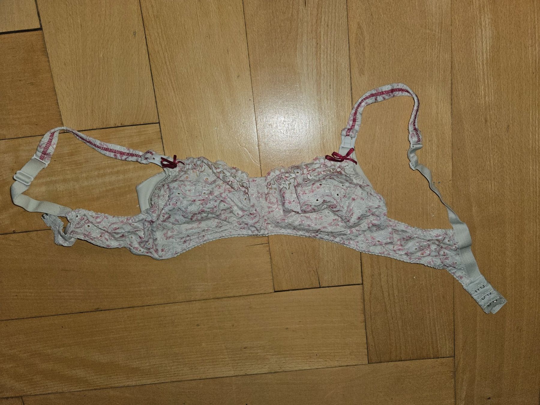 Altra biancheria intima: Still- BH mit Spitze, Grösse 75B – Usato da Zürich venduto da Dobet