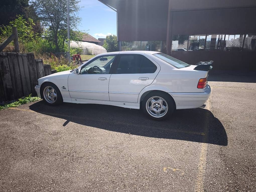 Automobili: BMW E36 328i zu verkaufen Fixpreis  – Usato da Zihlschlacht venduto da rad_vvm9 3