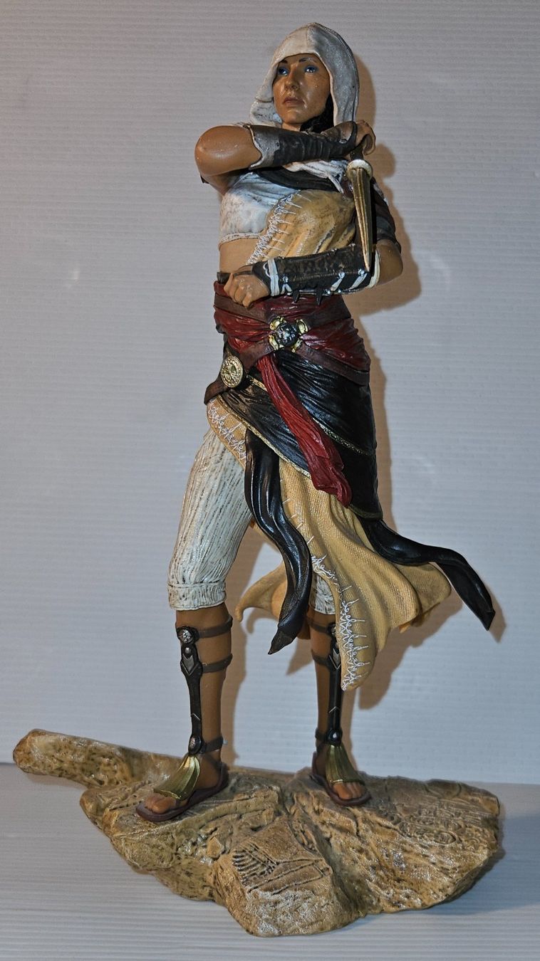 Statuette: Assassin's Creed Figur Aya – Usato da Münchenstein venduto da vitalfit