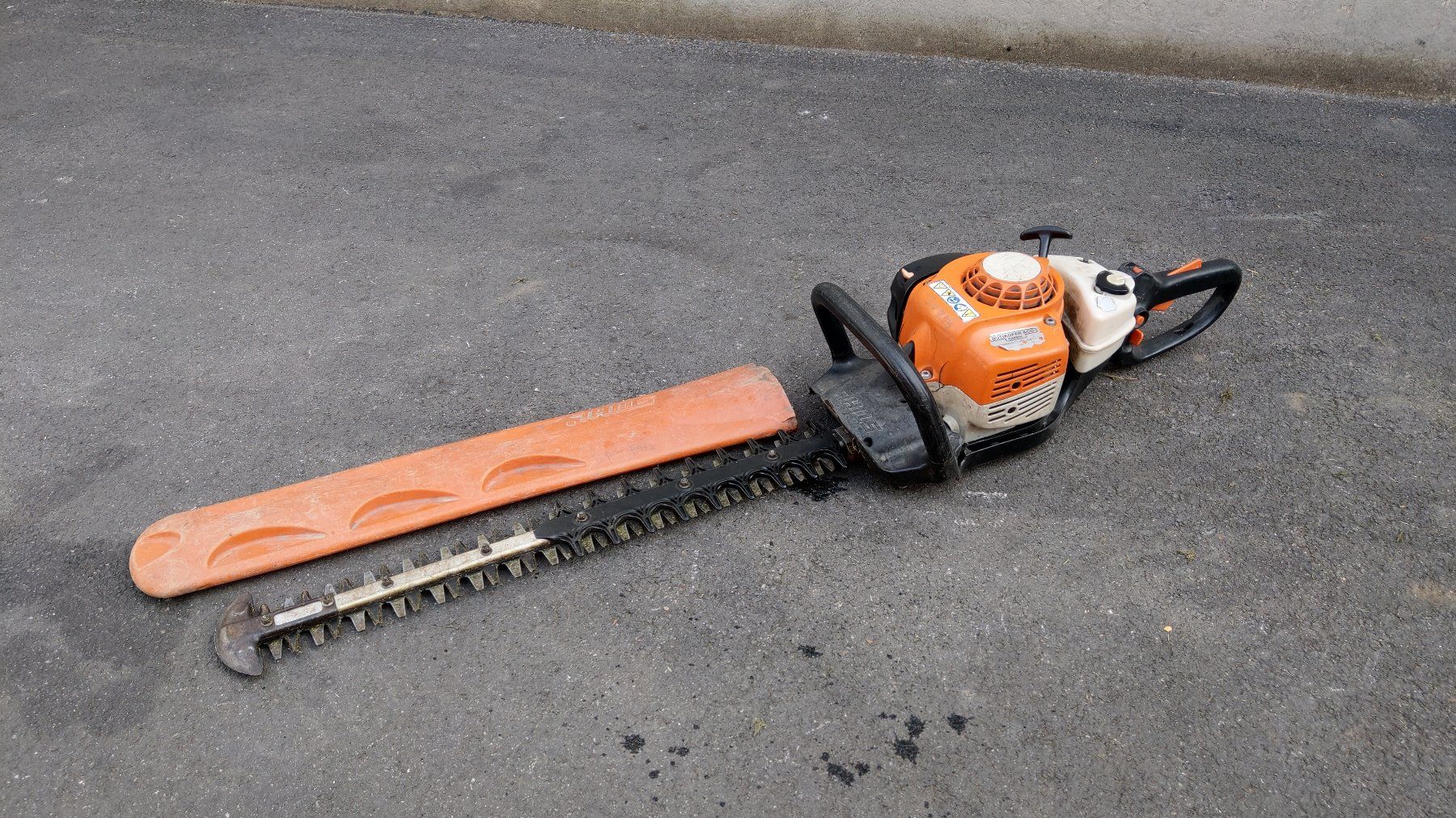 Stihl Tutti gli attrezzi: Heckenschere Stihl HS 82 R – Difettoso da Bern venduto da ksliqbe 3