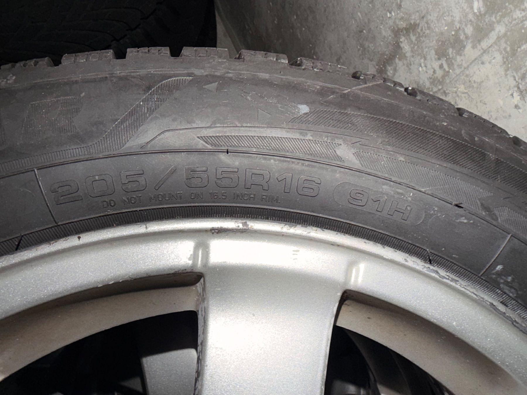 Volvo Pneumatici & Ruote complete: Räder Volvo V50 – Usato da Turtmann venduto da nic_szs2 2