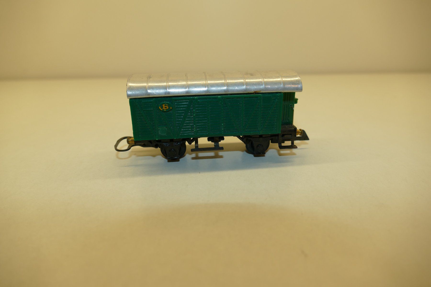 Wesa Modellini di ferrovie: Wesa: Belgischer Güterwagen – Usato da Niederhasli venduto da rail-duerst 2
