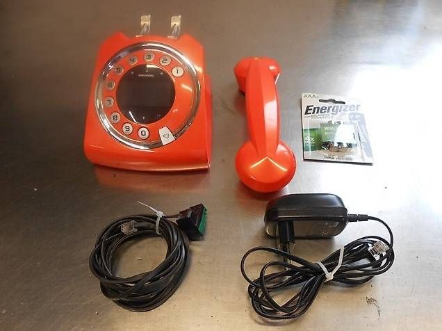 Grundig Telefoni: Grundig Retro Telefon  Funktelefon "orange" – Usato da Au ZH venduto da silverlite