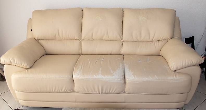 Divani: Dreier Sofa Kunstleder  – Usato da Aristau venduto da Gola 1