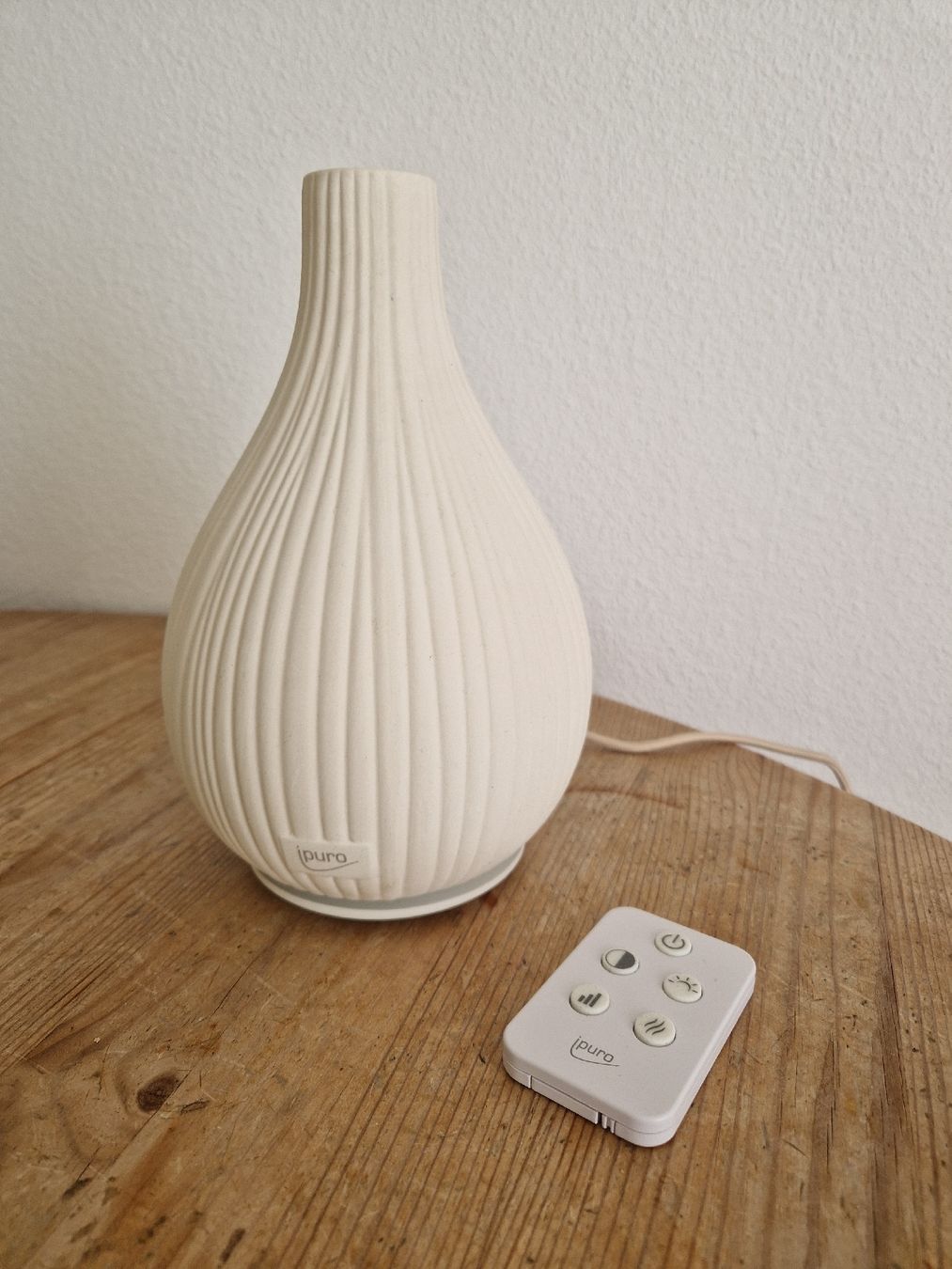 Ipuro Diffusori di oli essenziali:  ipuro Air Sonic Aroma Diffusor, vase beige  – Usato da St. Gallen venduto da Sayuri