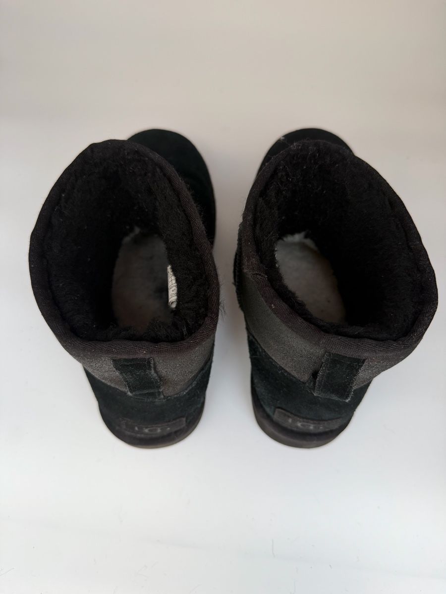 Ugg Scarpe da donna: Bottines UGG Noires, Taille 40 - – Usato da Vessy venduto da _Callidus_ 7