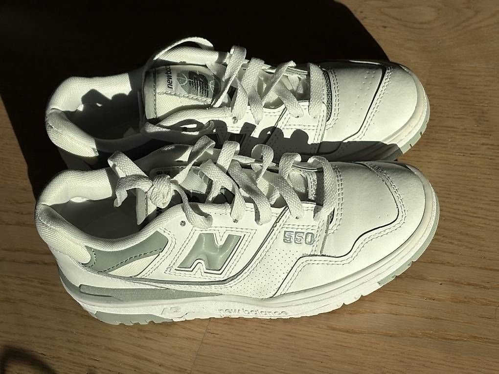 Scarpe da donna: New balance 550 taille 36  – Nuovo e nell'imballaggio originale da chatelaine venduto da san_dl5m 1