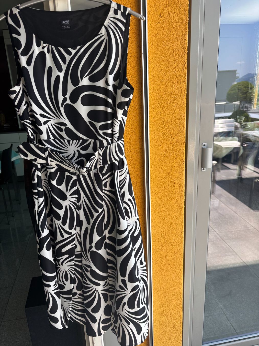 Esprit Vestiti: Kleid Esprit Grösse 36, nie getragen – Usato da schmerikon venduto da nicole091 8