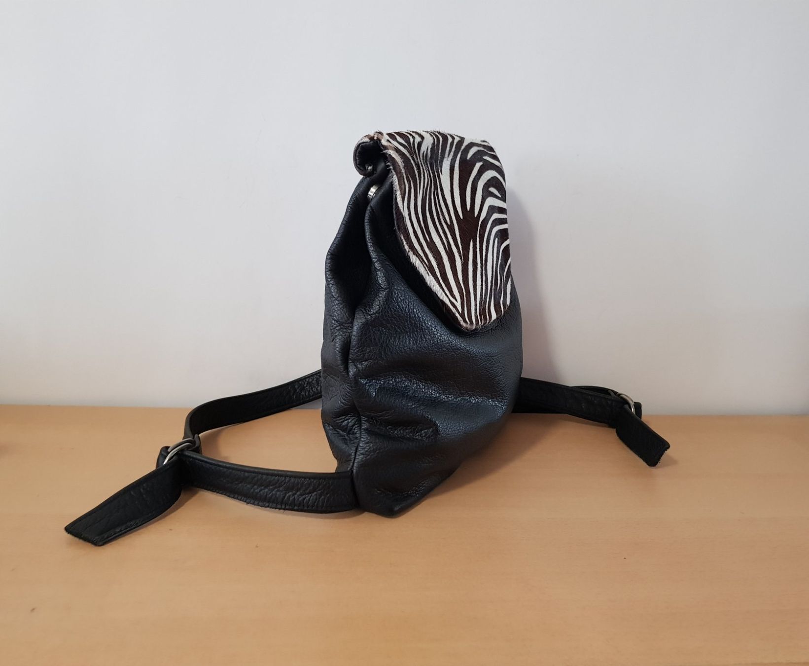 Rucksäcke: Lederrucksack mit Echtfell – Gebraucht aus Basel von Birs868 2