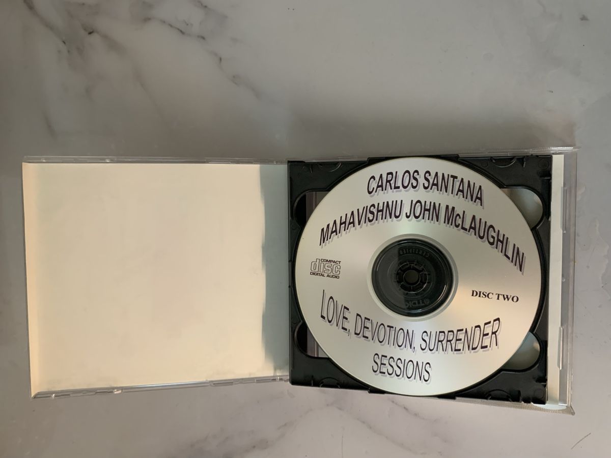 CDs: Santana- John McLaughlin( Love,Dévotion and Surrender Sessio – D'occasion à lausanne par Ccheche 1