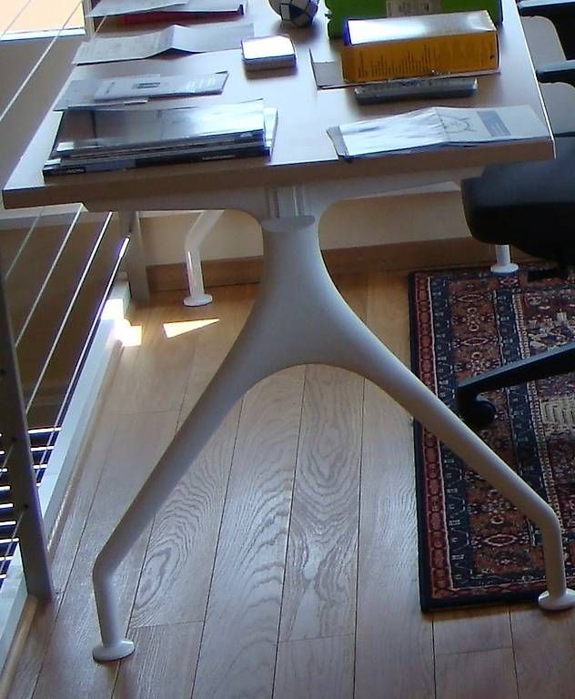 Scrivanie: Table de bureau design de John Bennett – Usato da Nyon venduto da leo_dhs6