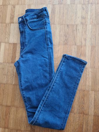 Jeans/jeggins Gr 26/32 guter Zustand