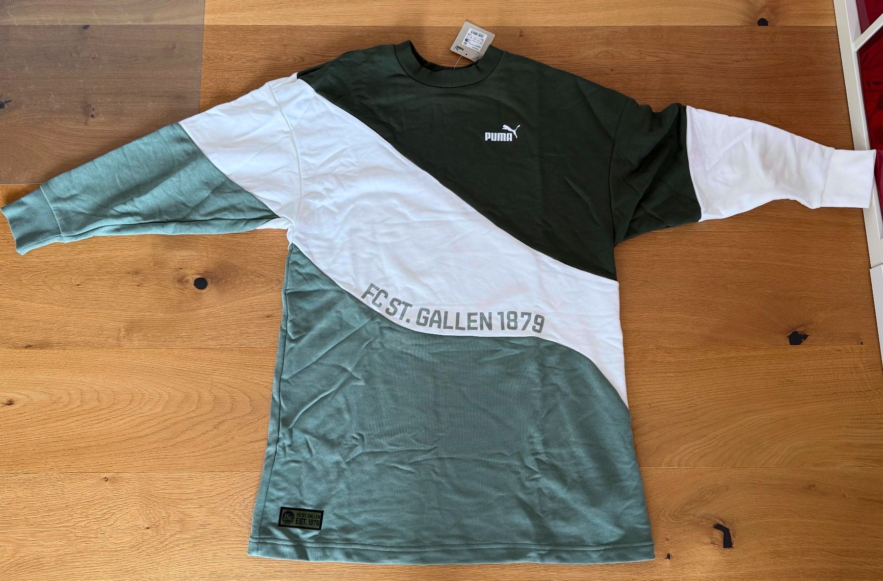 Puma Gonne: FCSG Puma Power Cat Crew TR - Rock – Nuovo e nell'imballaggio originale da Engelburg venduto da swizly24