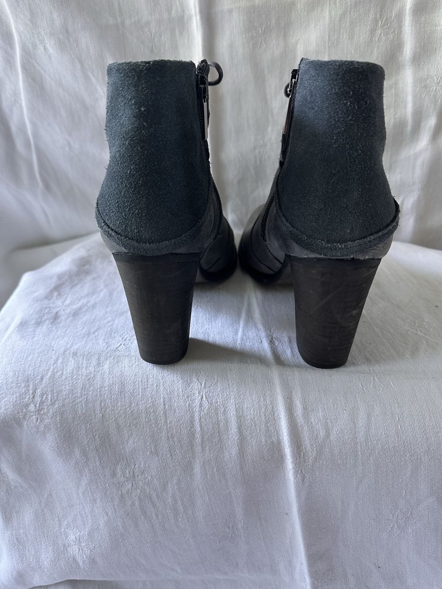 Scarpe da donna: Leder Stiefeletten blau nr 38 – Usato da Stabio venduto da MAARINAA 4
