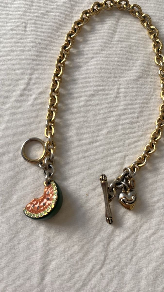 Bracciali & Braccialetti: Bracciale con ciondolo anguria e cuore – Usato da Lugano venduto da yul_fhg2 3