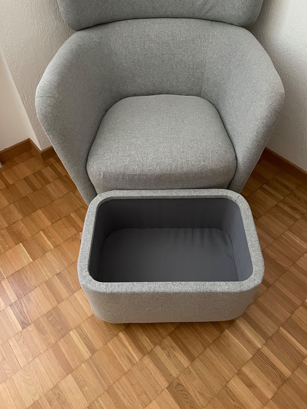 Ikea Poltrone: Sessel mit Hocker grau Stoff guter Zustand – Usato da Killwangen venduto da Silebile 2