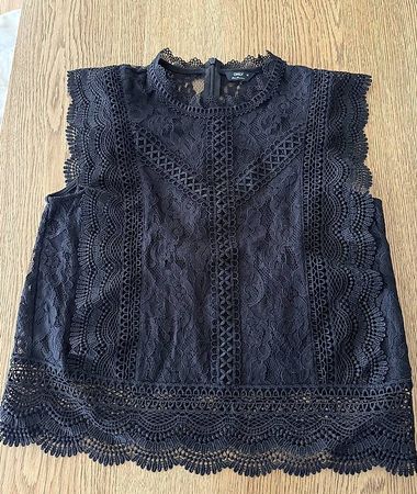 Spitzenshirt 38