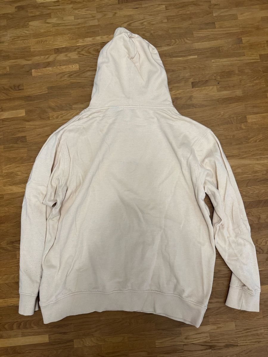 Pullover & Sweatshirts: Mennace Hoodie Beige Grösse L – Gebraucht aus Zwingen von mpr_7ykk 1