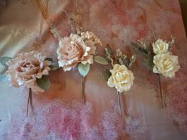 neu: 4 Stk künstliche Rosen Deko-Blumen Glitzer 