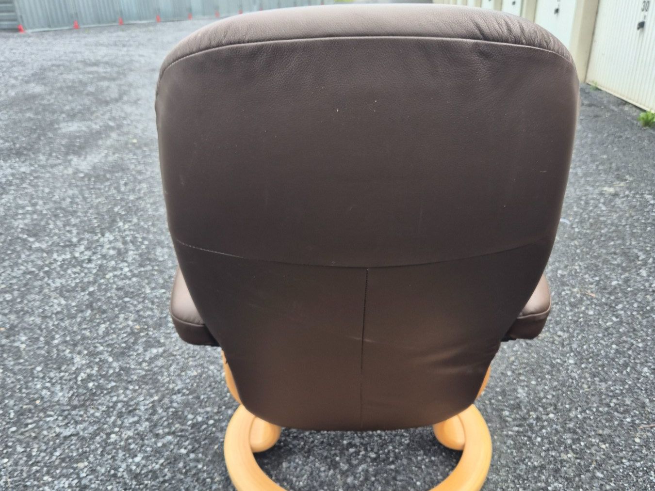 Fauteuils: STRESSLESS fauteuil relaxant en cuir – D'occasion à Fully par tameab 2