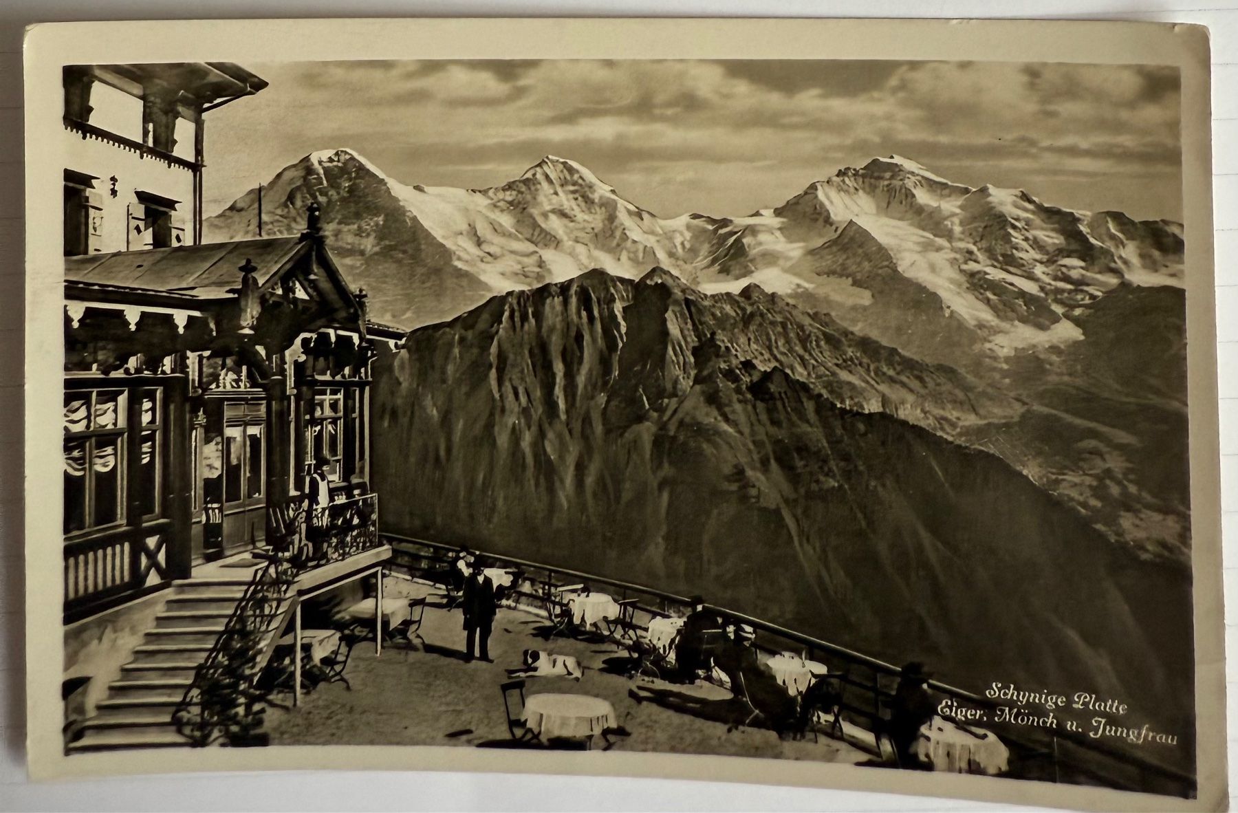 Cartoline postali: SCHYNIGE PLATTE  - Terrasse  - Jungfrau Eiger, Mönch - 1935 – Usato da Lutry venduto da Ediego