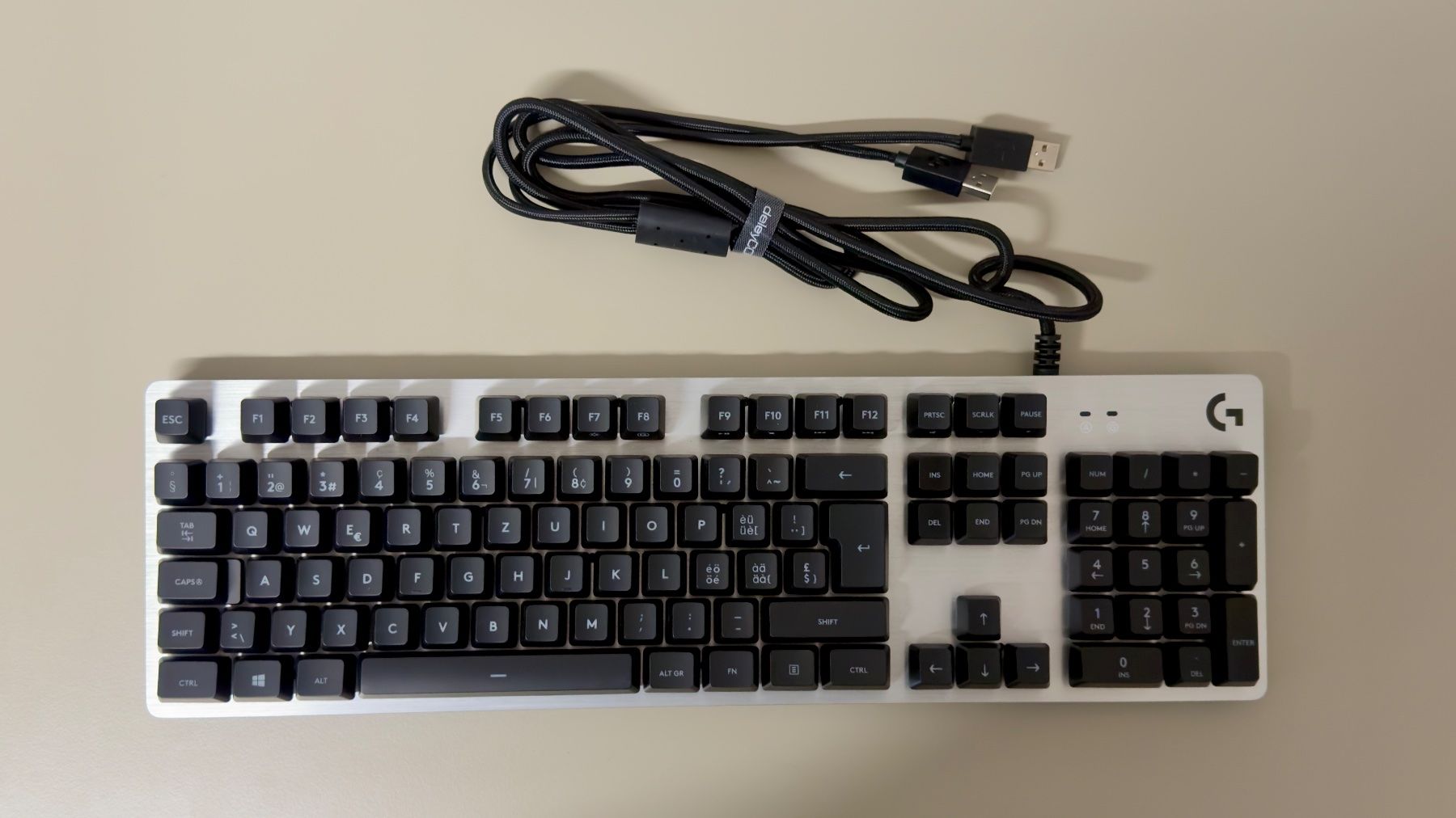 Logitech Tastaturen: Logitech G413 Silver Tastatur – Gebraucht aus Wölflinswil von sir_w9lr