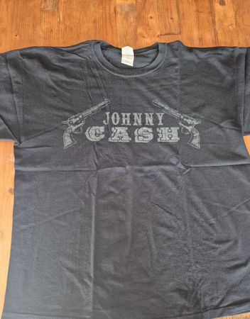 johnny cash / T-shirt / revolver / xl