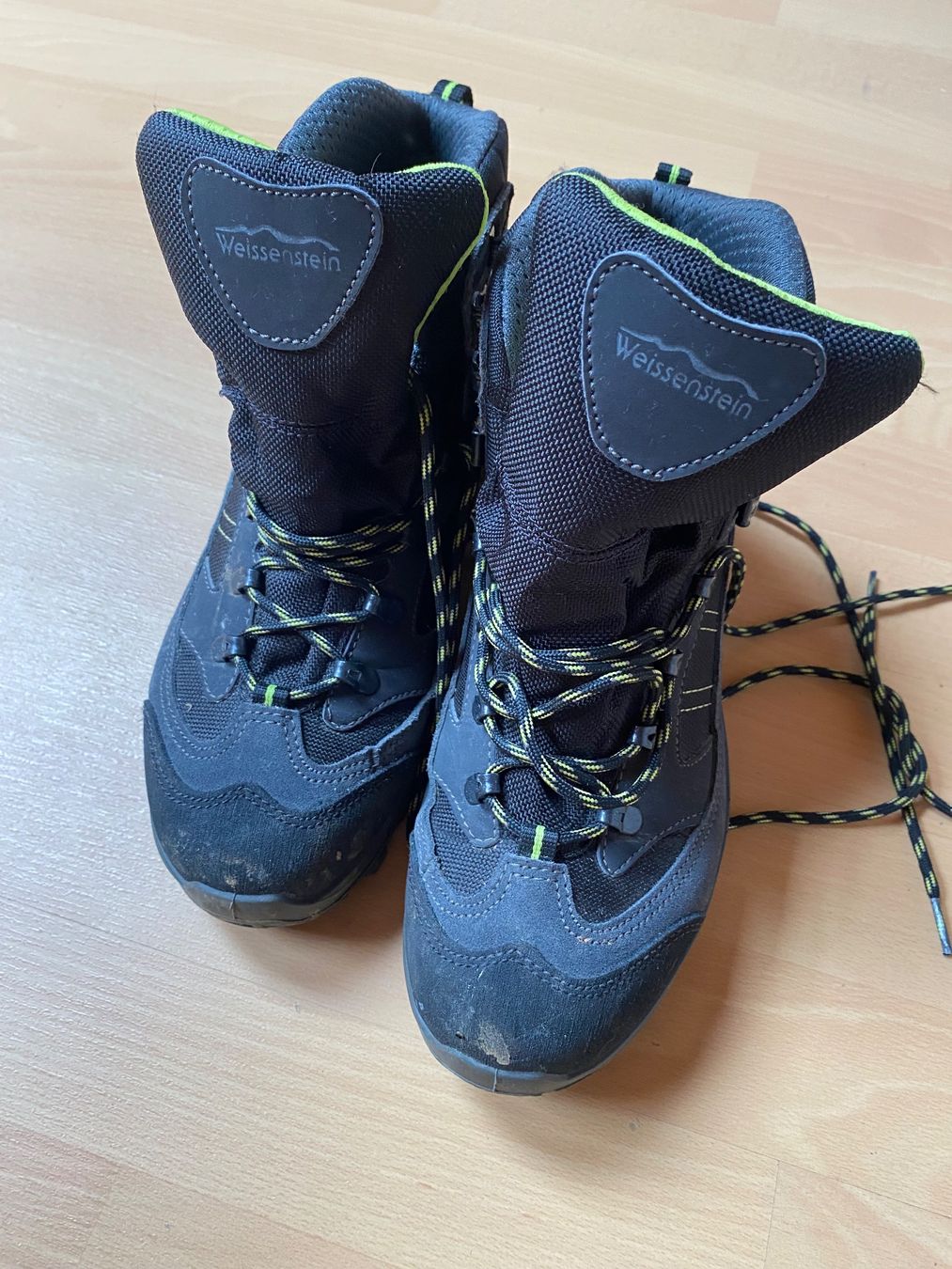 Scarpe da uomo: Wanderstiefel Weissenstein Grösse 42 gebraucht – Usato da Flawil venduto da Mabeska