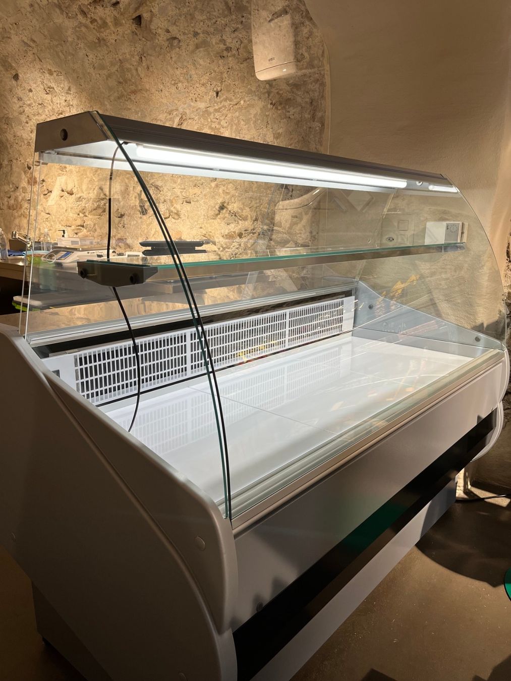 Réfrigérateurs: Frischwarentheke Salina 80 V, Tecnodom – D'occasion à Rapperswil SG par inf_tlm8 1