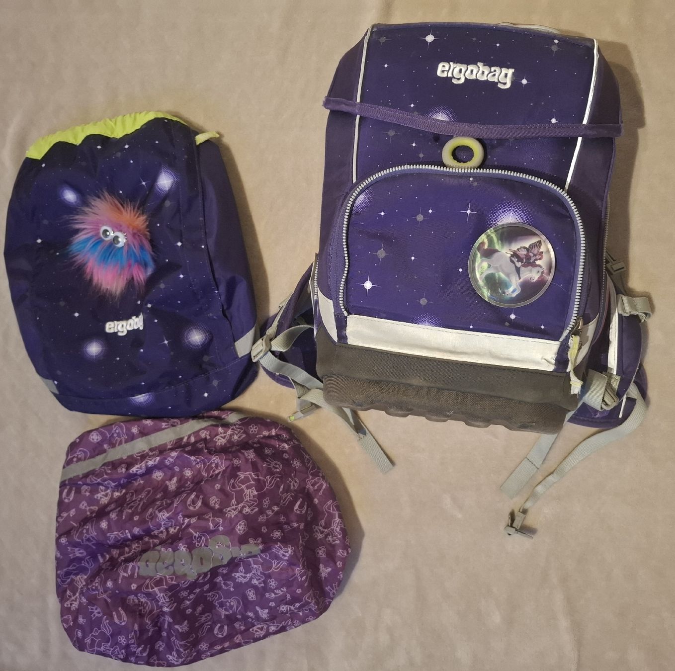 Ergobag Borse & Zaini: Ergobag Cubo Schulranzen Set Glitzer Einhorn – Usato da Bolken venduto da nova88