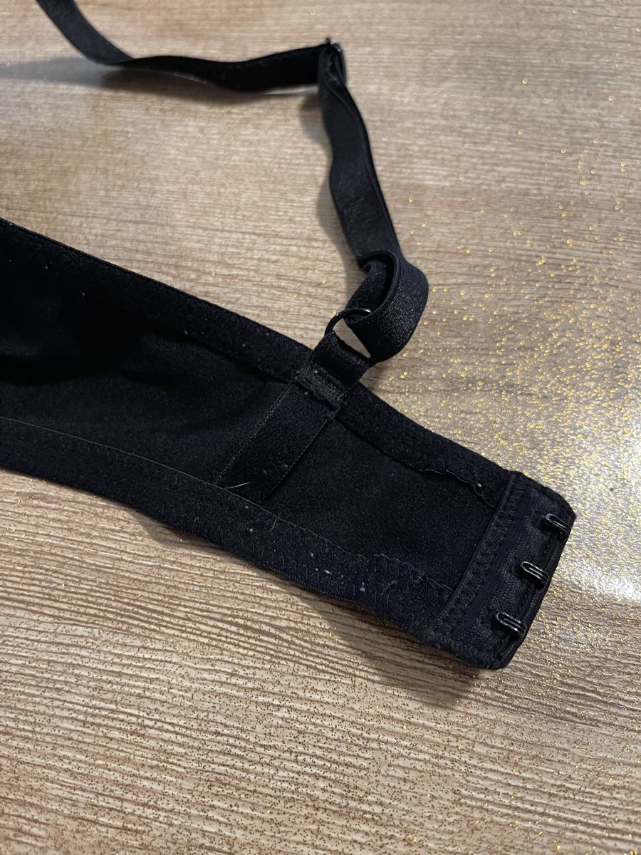 Altra biancheria intima: 2 schwarze Push-up BHs Gr. 75C von Maddison – Usato da Meikirch venduto da Hilfe_Waisentiere 3