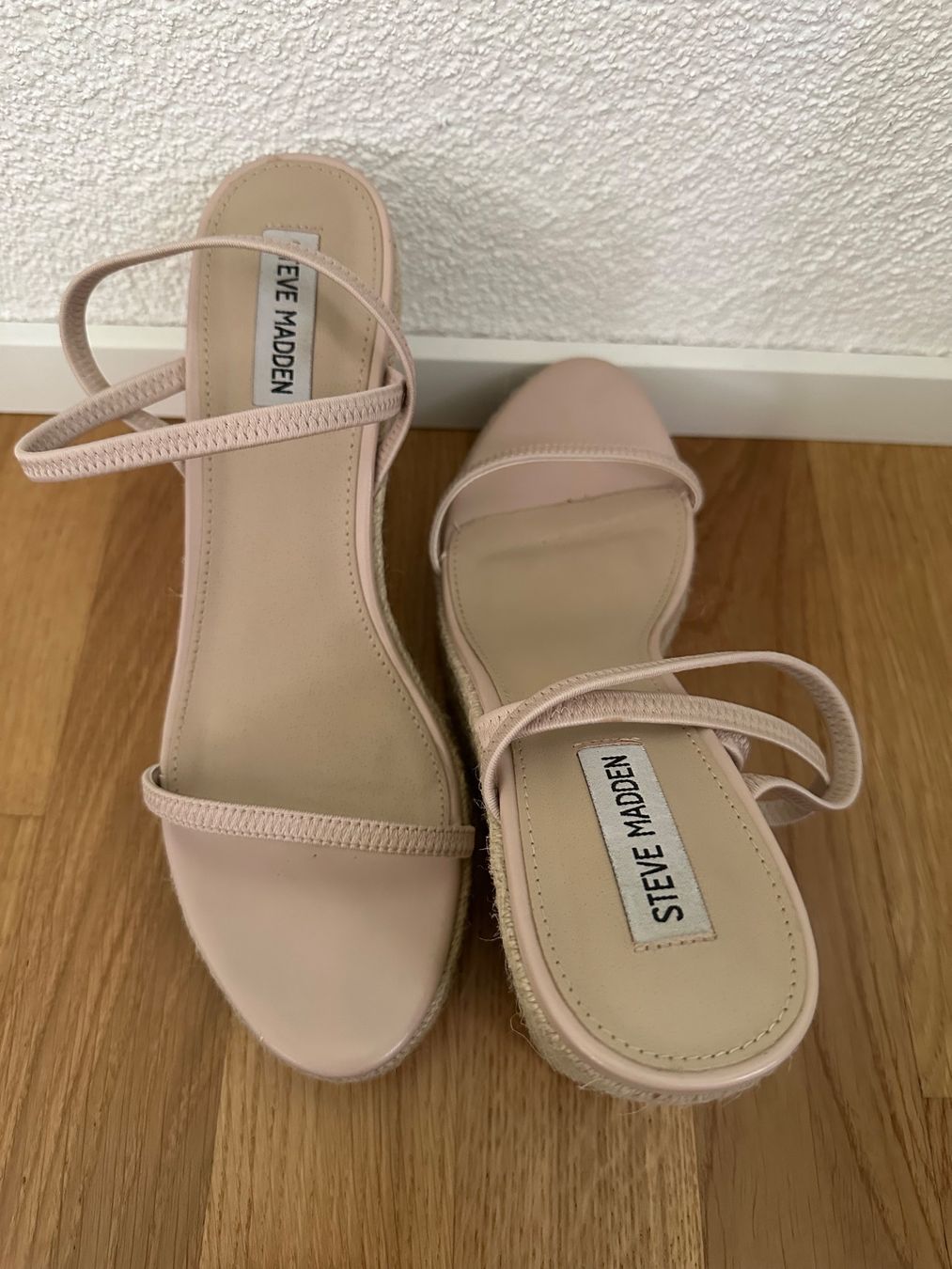 Steve Madden Damenschuhe: Steve Madden Keilsandalen Espadrilles beige Grösse 41 – Neu (gemäss Beschreibung) aus Glattbrugg von SMusic98 1