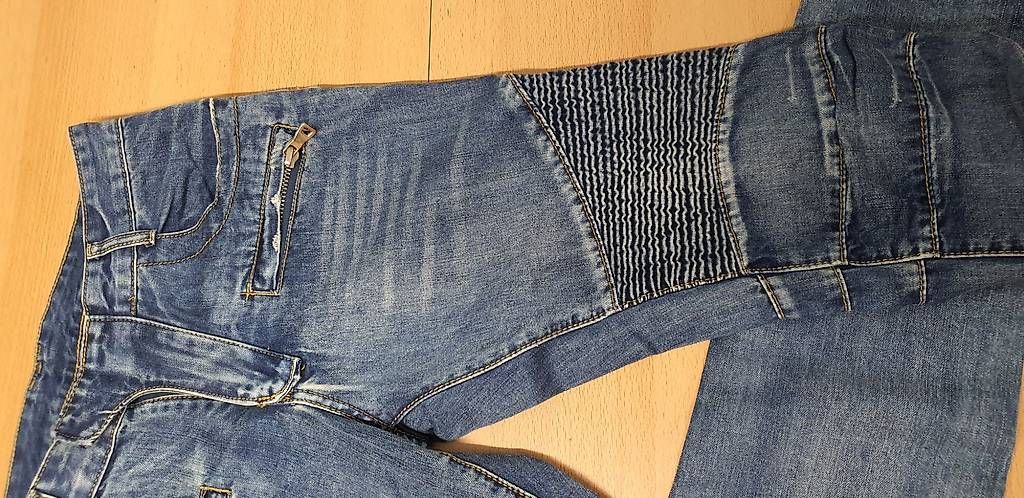 Jeans: Bikerjeans ähnlich Balmain in Grösse W30 – Usato da Rickenbach SZ venduto da Pinguin73 2