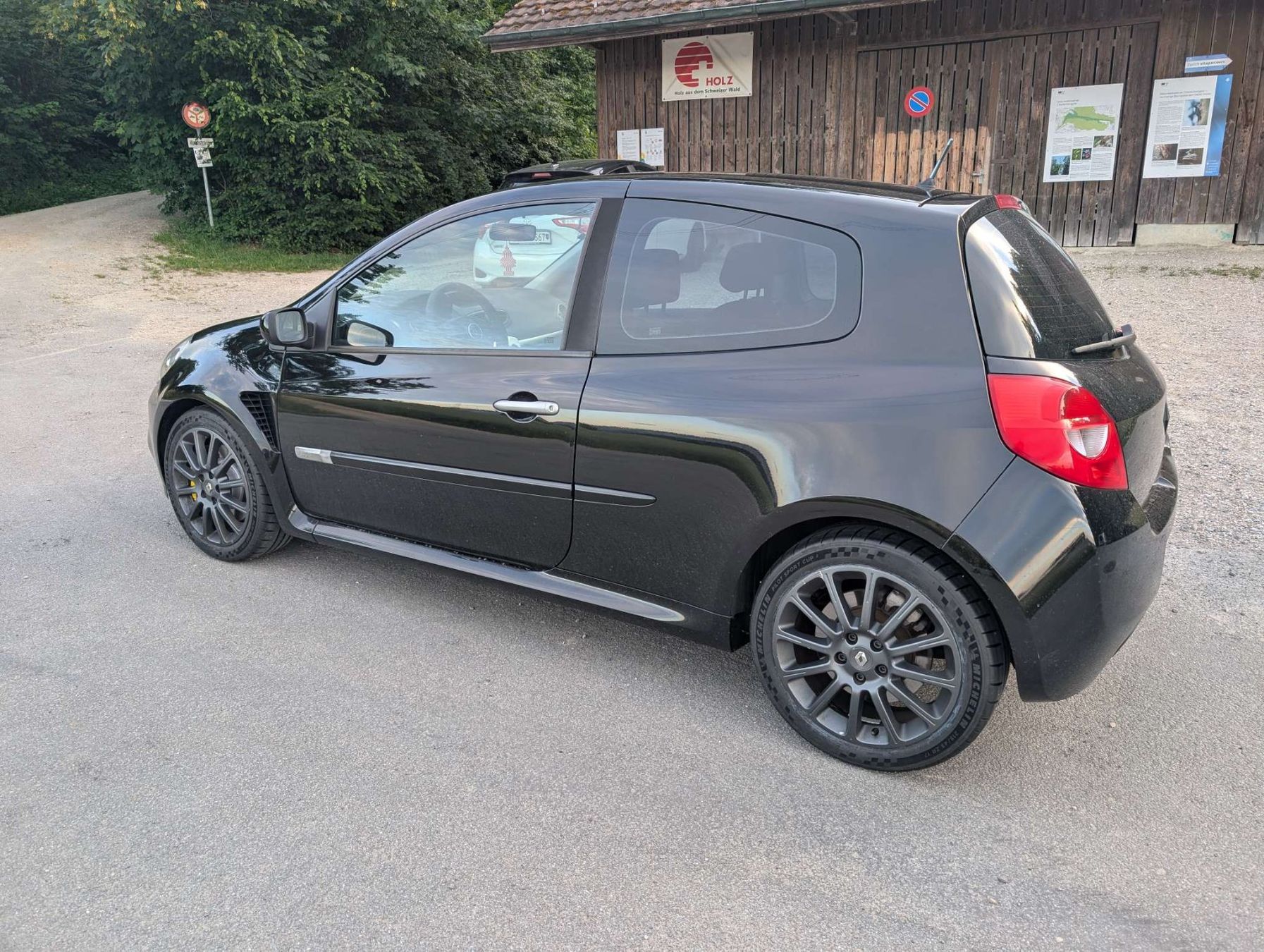 Renault Autos: Renault Clio 3 Sport RS – D'occasion à Birr par Glu01 2