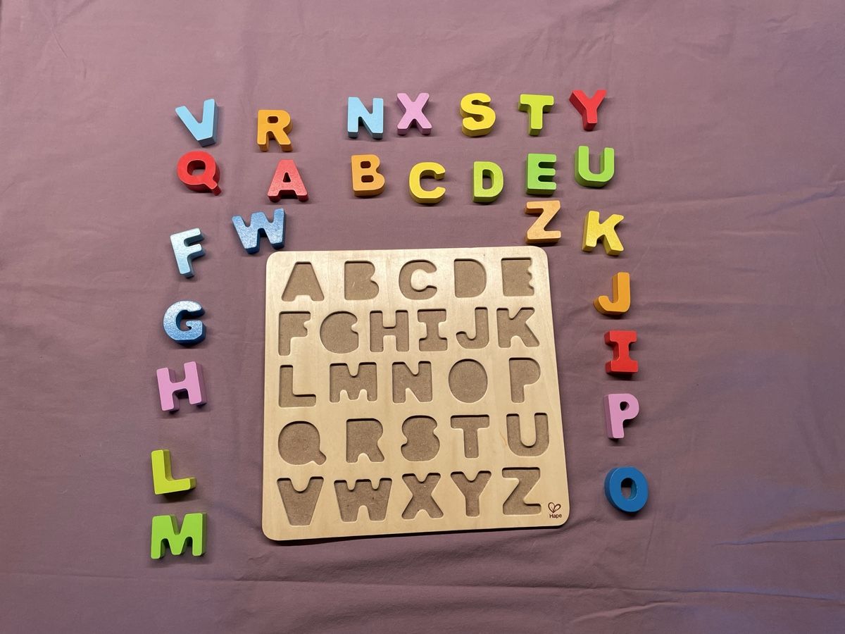 Hape Puzzle: Puzzle: Alphabet/ Buchstaben – Usato da Bergdietikon venduto da stefania_88 1