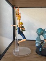 Figurine One Piece Sanji avec effet flamme état un peu usée