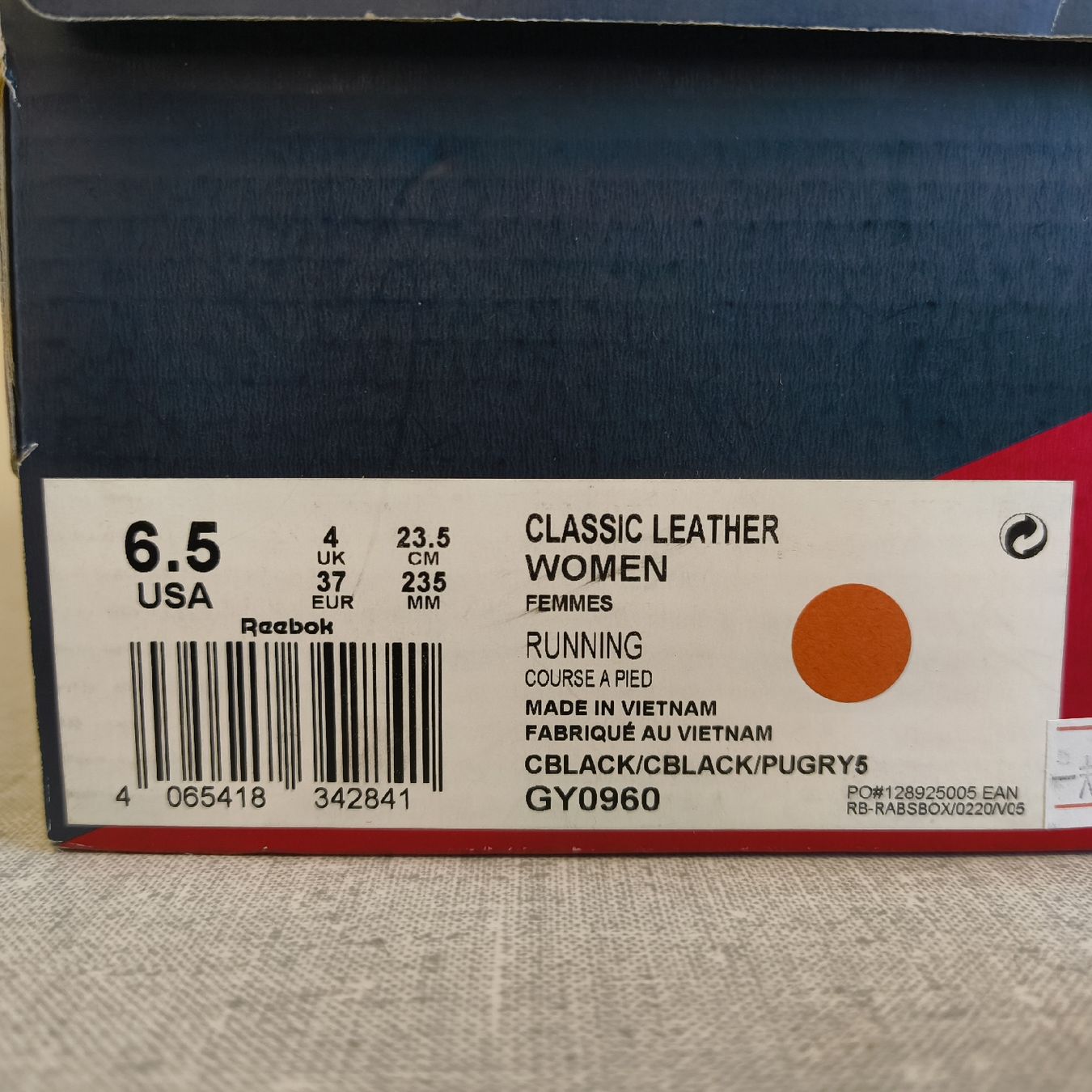 Reebok Scarpe da donna: Reebok Classic Leather, Grösse US 6.5 EURO 37 – Nuovo e nell'imballaggio originale da Uitikon Waldegg venduto da PJLS1 4