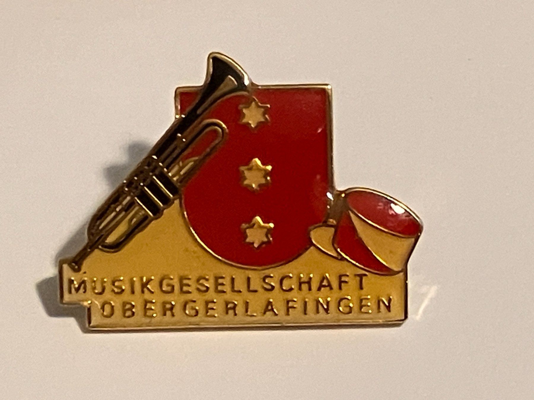Placchette & Badge: 1 Pin Musikgesellschaft Obergerlafingen – Usato da Basel venduto da djwwpp