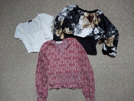 3 Blouses - crop top taille S - XS