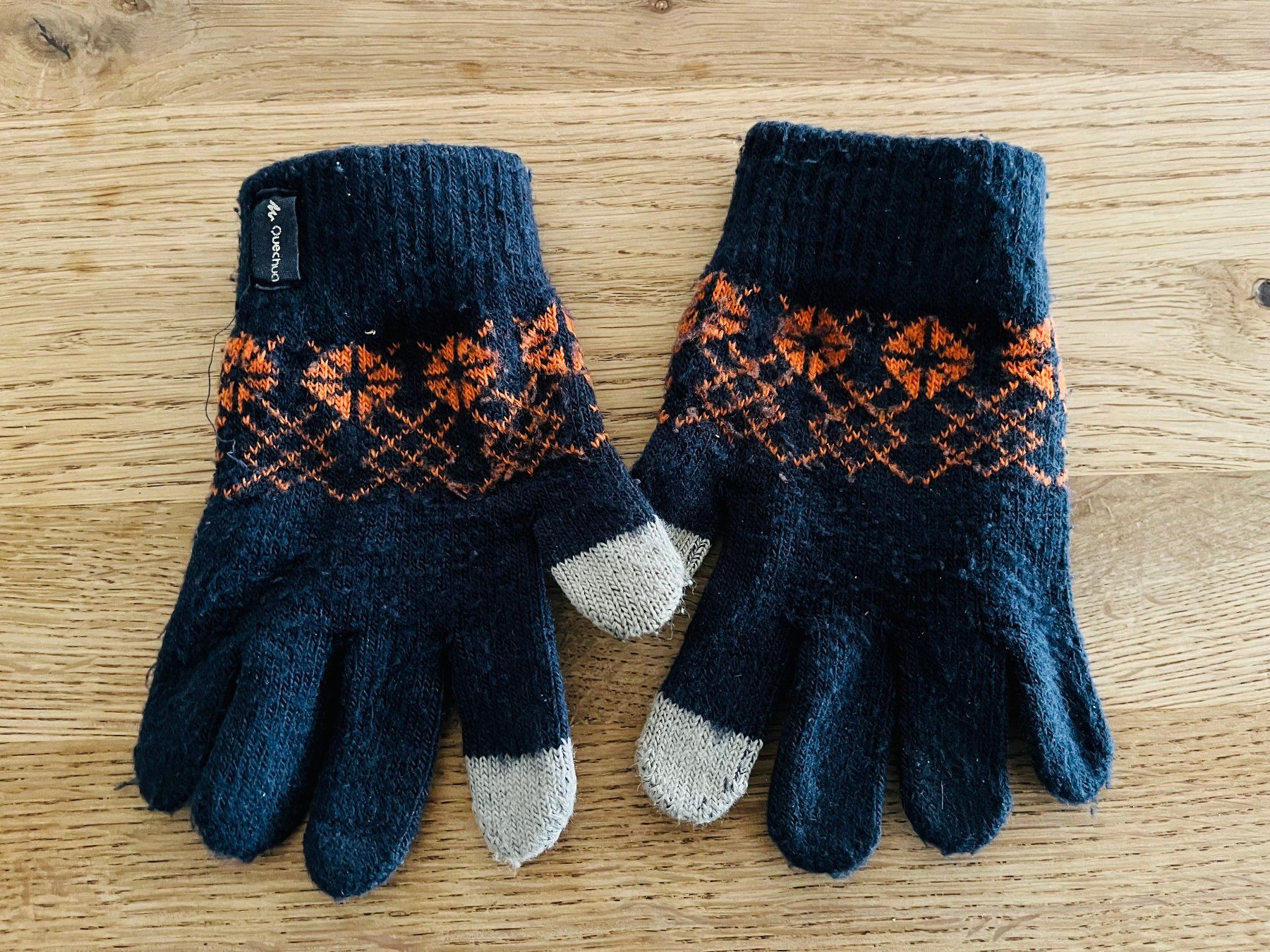 Guanti: Feinstrickhandschuhe Grösse 110/128 – Usato da Konolfingen venduto da takkie