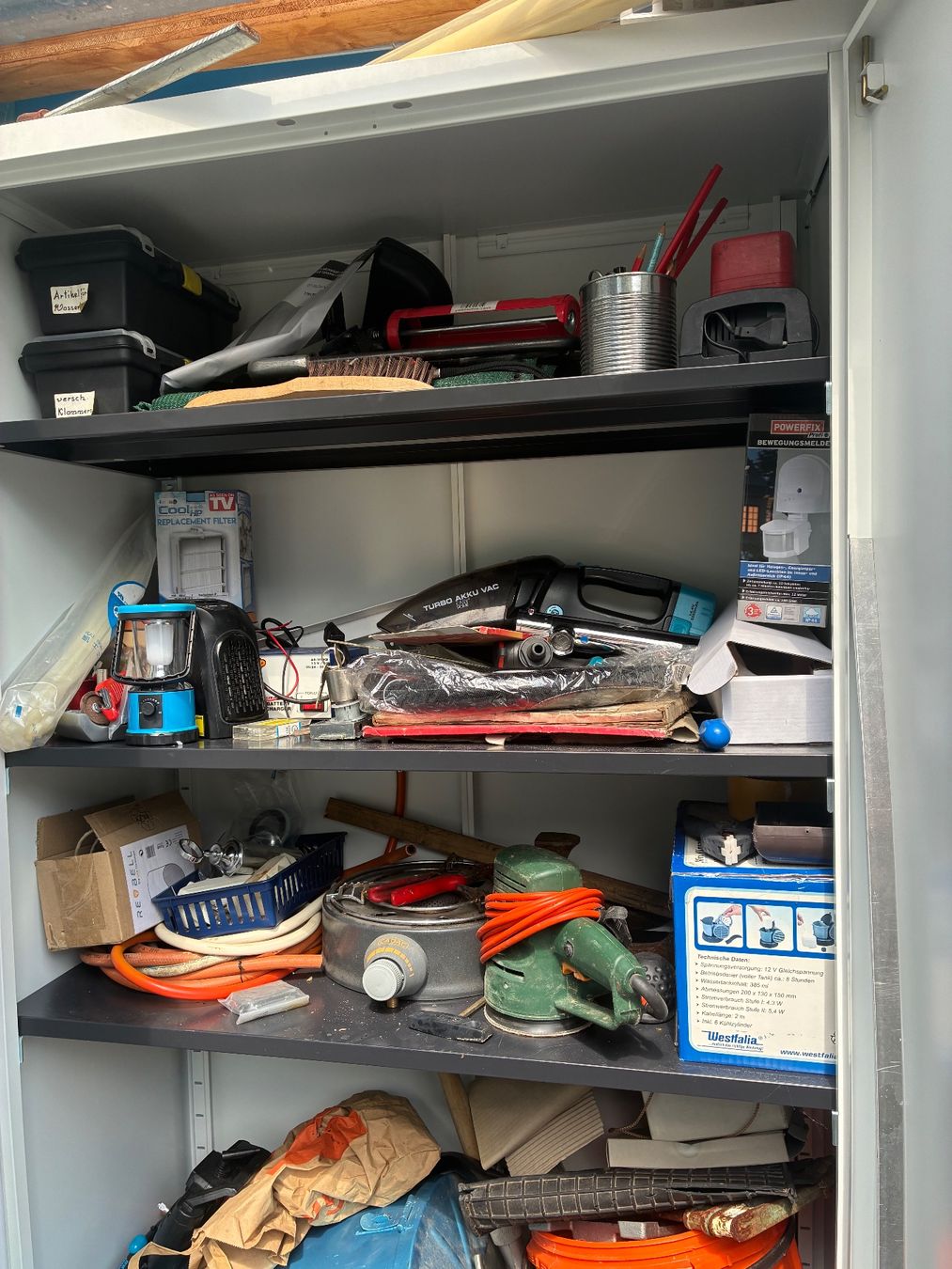 Tous les outils: Metallschränke – D'occasion à Goldau par Choochoo 5
