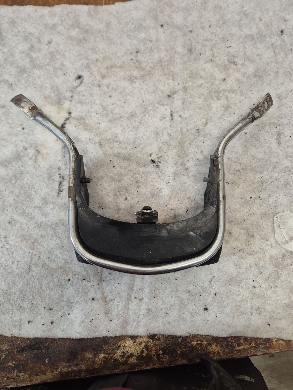 Harley-Davidson Tutti i ricambio per moto: Original harley bumper hinten shovelhead – Usato da Balgach venduto da andreas4321 1