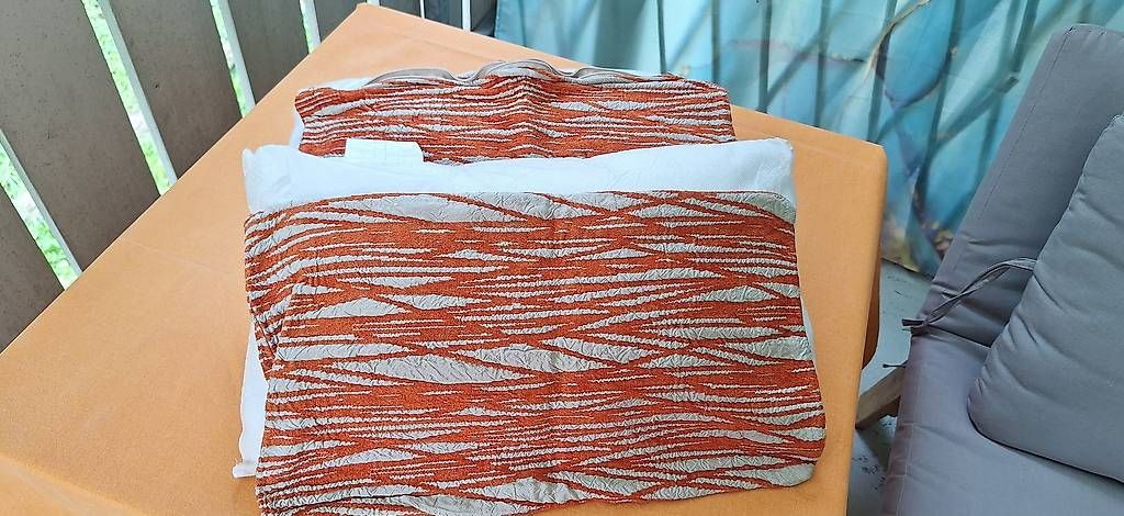 Cuscini: Kissen sand-orange – Usato da Tägerig venduto da SandraLios 1